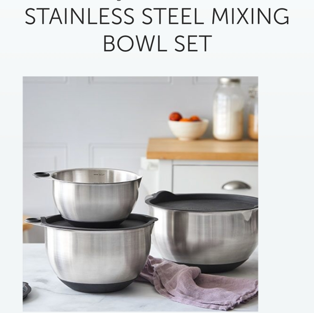 Stainless Steel Mixing Bowl Set from Pampered Chef. Brand New in Box